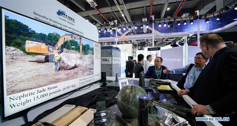 Xinhua Headlines: American companies "covet" burgeoning Chinese market at import fair