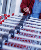 四季度經濟將企穩 關注消費和新興行業