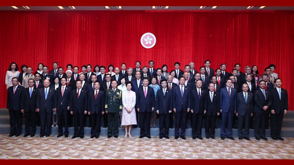 習近平會見香港特別行政區新任行政、立法、司法機構負責人