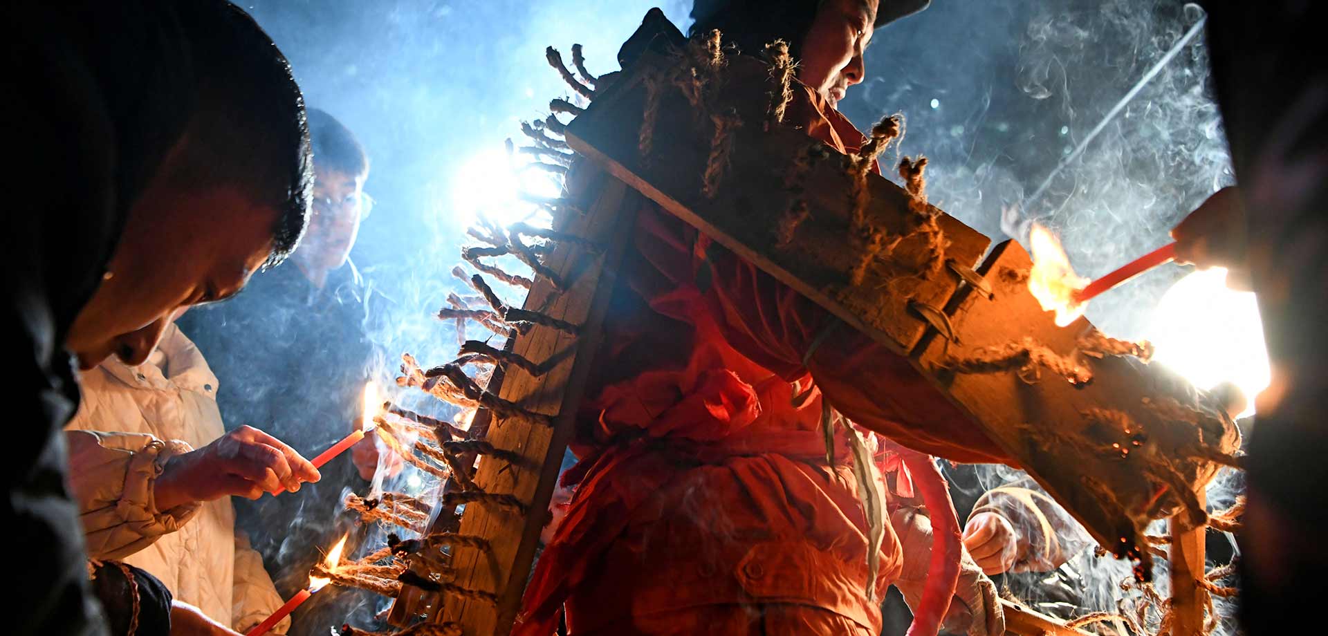 【顯影中國】非遺“火老虎” 再現城鄉社區