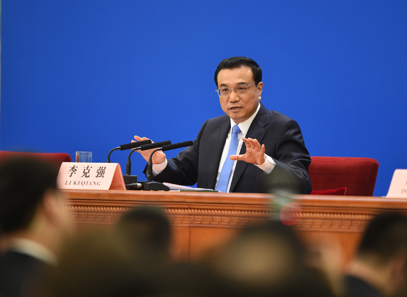 3月15日,國務院總理李克強在北京人民大會堂與中外記者見面,并回答記者提問。新華社記者 謝環馳 攝 3月15日,國務院總理李克強在北京人民大會堂與中外記者見面,并回答記者提問。新華社記者 謝環馳 攝