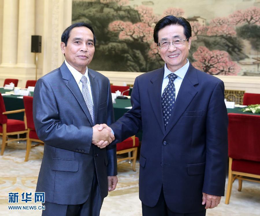 7月7日，中共中央書記處書記、中央紀(jì)委副書記趙洪祝在北京同老撾人民革命黨中央政治局委員、中央紀(jì)委書記、政府副總理本通率領(lǐng)的老撾人民革命黨代表團舉行工作會談。新華社記者 姚大偉 攝 