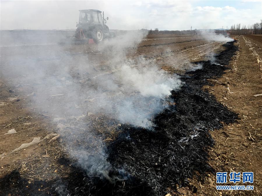 （圖文互動）（3）“垃圾成了村里最頭疼的事”——內蒙古寧城縣“垃圾圍村”成鄉(xiāng)村振興之困