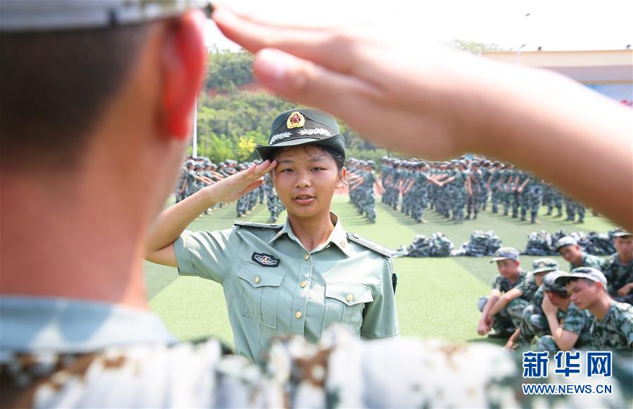 #(圖片故事)(1)教官今年18歲
