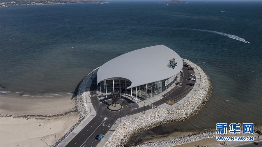 (新華全媒頭條·圖文互動(dòng))(2)特稿:深化周邊友好 共促亞太繁榮——寫在習(xí)近平主席出席亞太經(jīng)合組織第二十六次領(lǐng)導(dǎo)人非正式會(huì)議,對(duì)巴布亞新幾內(nèi)亞、文萊和菲律賓進(jìn)行國(guó)事訪問并在巴新同建交太平洋島國(guó)領(lǐng)導(dǎo)人會(huì)晤之際