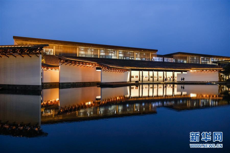 (慶祝改革開放40周年基層行·鄉鎮篇·圖文互動)(2)烏鎮40年:根里的靜與脈中的動