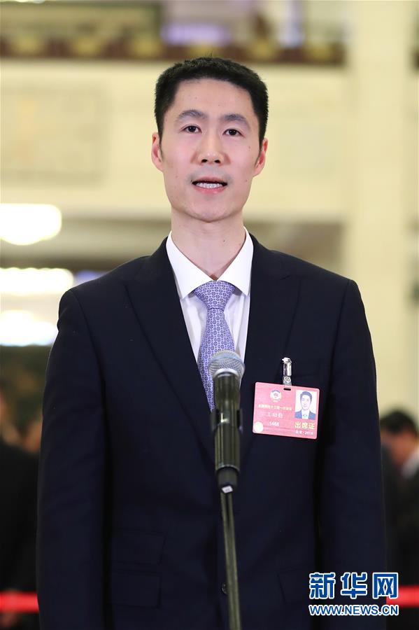 （兩會·XHDW）（10）全國政協委員接受采訪