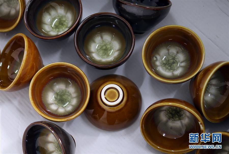 (愛國情 奮斗者·圖文互動)(1)池建義團隊:把論文寫在產品上