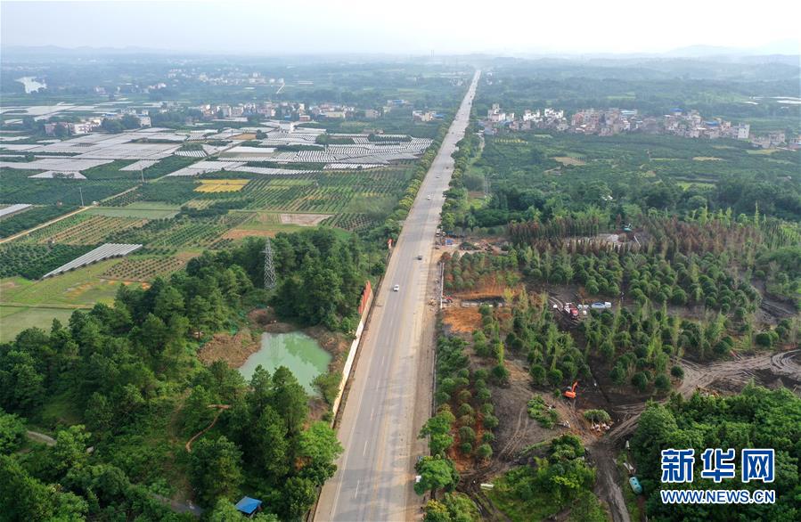 （壯麗70年·奮斗新時代——記者再走長征路·圖文互動）（7）為有犧牲多壯志，敢教日月換新天——重返紅軍血戰現場