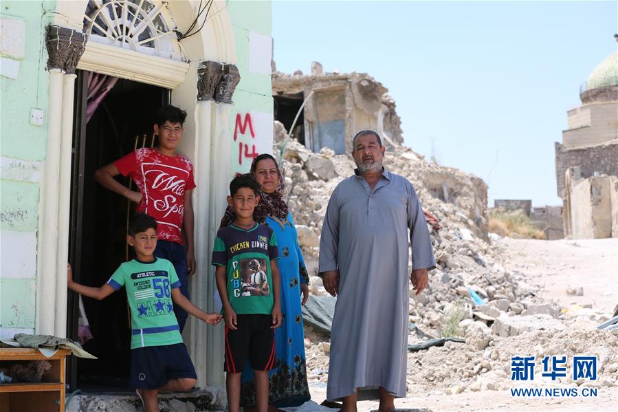 （國(guó)際·圖文互動(dòng)）（7）通訊：中企員工愛(ài)心捐款助摩蘇爾老城民眾重燃生活希望