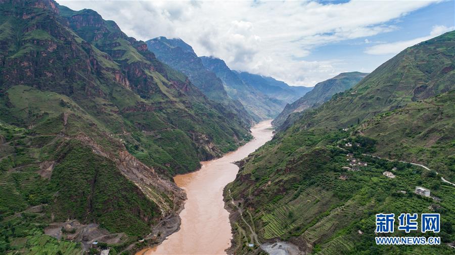 （壯麗70年·奮斗新時代——記者再走長征路·圖文互動）（2）七天七夜，驚心動魄——皎平渡口永不消失的紅色記憶