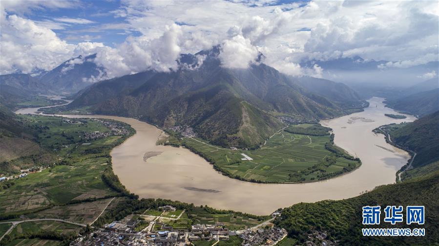 (新華全媒頭條·壯麗70年·奮斗新時代——記者再走長征路·圖文互動)(4)紅色的山河 綠色的家園——川滇紅軍長征沿線見聞