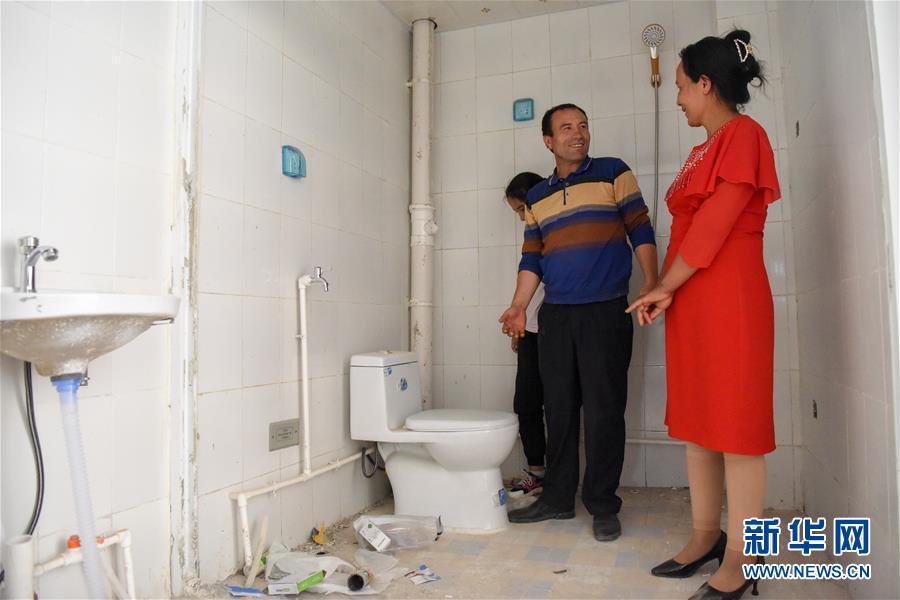 （決戰決勝脫貧攻堅·圖文互動）（3）拋在舊鄉的“火墻”——新疆易地扶貧搬遷安置點見聞