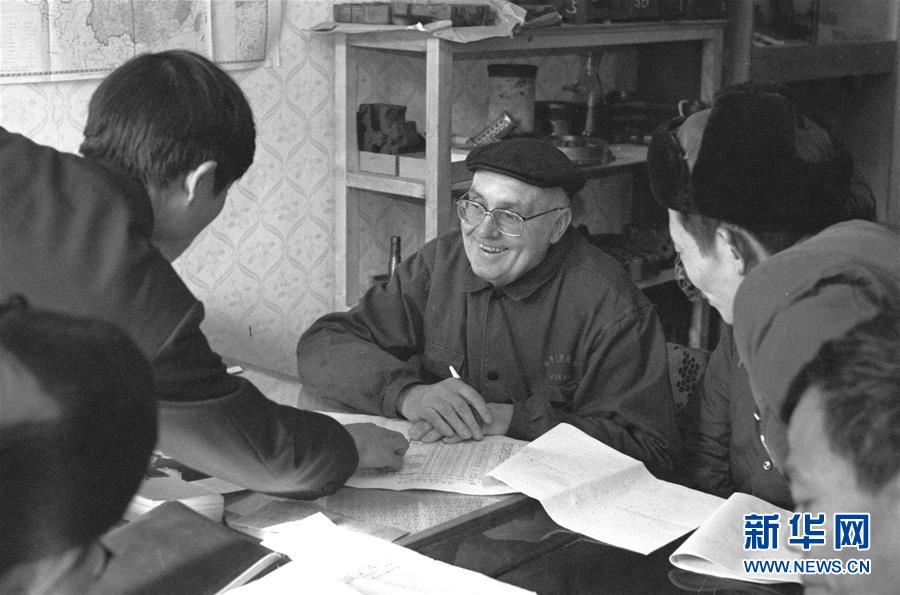 (新華全媒頭條·圖文互動(dòng))(8)特稿:聆聽(tīng)歷史腳步——歐洲檔案見(jiàn)證中華民族踏上復(fù)興之路