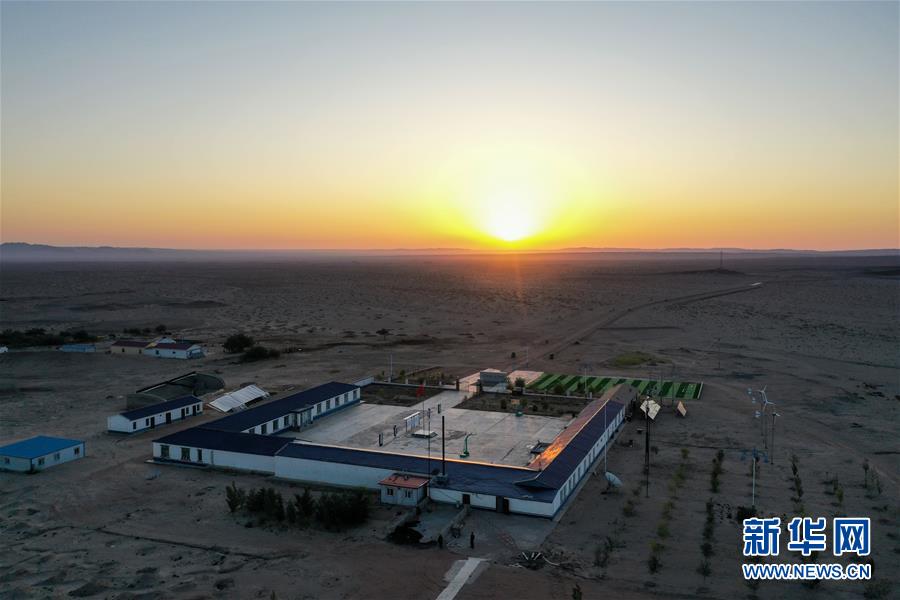 （愛國情 奮斗者·圖文互動(dòng)）（1）印刻在戈壁上的名字