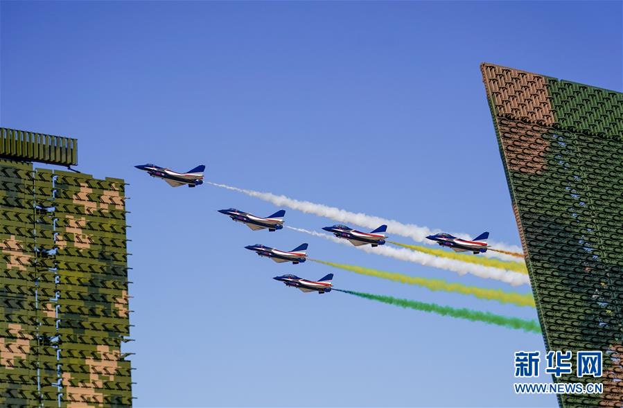 (圖文互動)(1)空軍航空開放活動向老百姓展現強國興軍之美