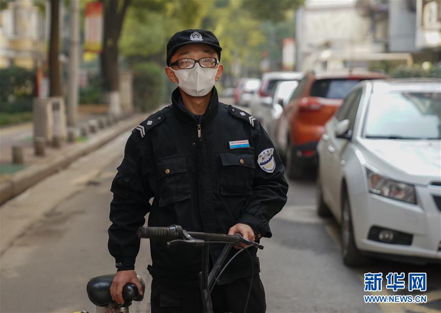 (新華全媒頭條)(5)非常“10+1”——武漢春節假期延長第一天掃描