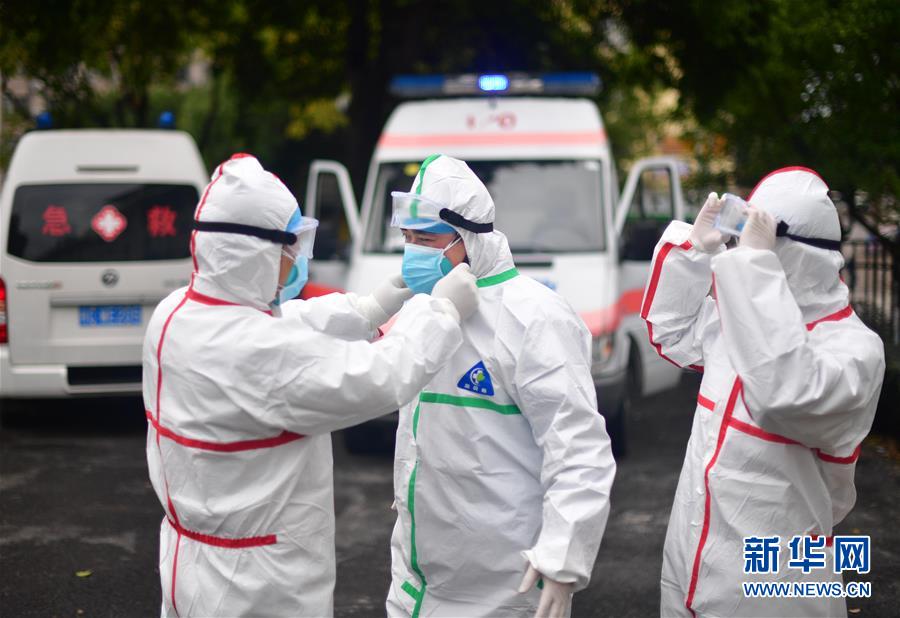 (聚焦疫情防控·圖文互動(dòng))(5)為生命站崗——廣西部分新冠肺炎定點(diǎn)救治醫(yī)院戰(zhàn)“疫”見(jiàn)聞