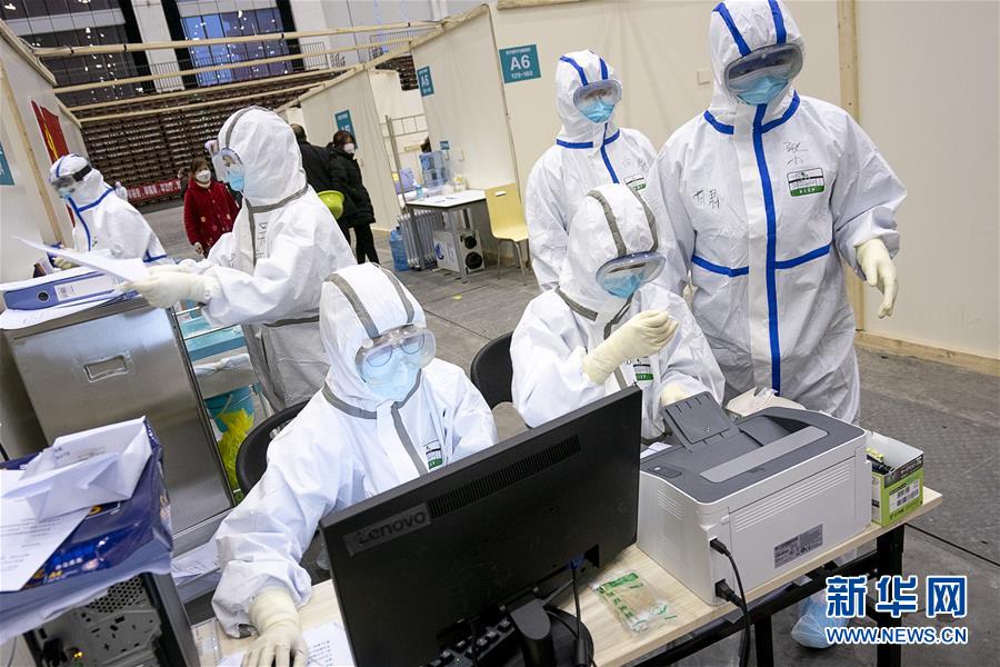 (新華全媒頭條·圖文互動)(2)托舉生命的方舟——方艙醫院建設記