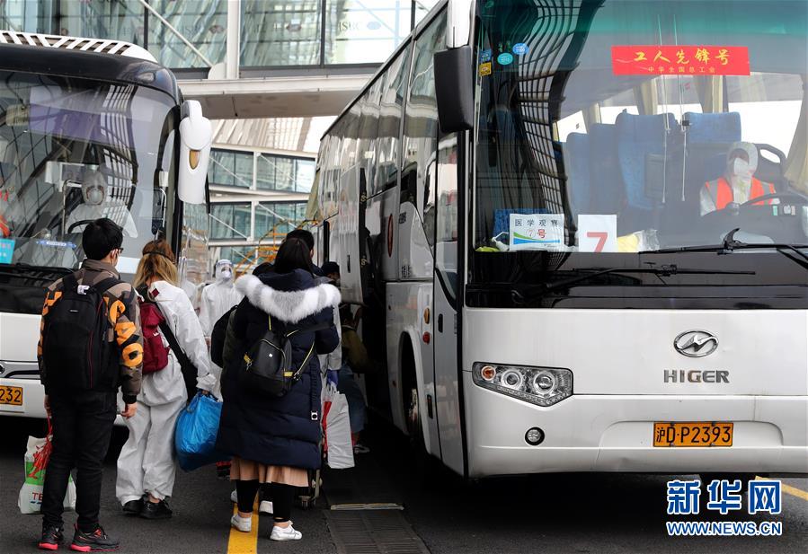 (聚焦疫情防控)上海自3月26日18時(shí)起對(duì)入境來(lái)滬人員實(shí)施為期14天的隔離健康觀(guān)察