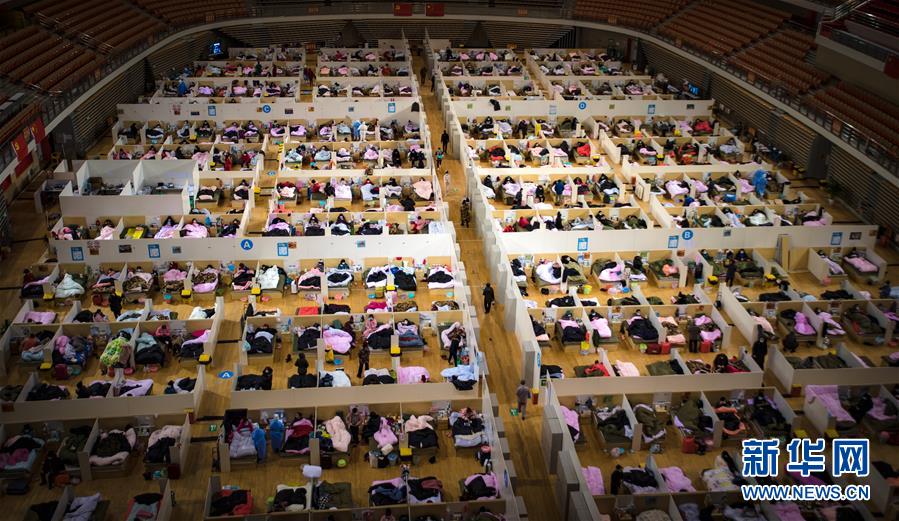 (聚焦疫情防控·圖文互動(dòng))(4)團(tuán)結(jié)起來!我們?nèi)f眾一心!——中國抗疫人民力量的生動(dòng)實(shí)踐