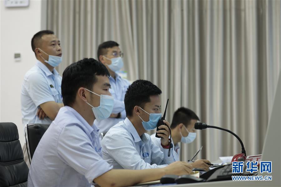 (圖文互動)(2)北斗發射緊急叫停后……——記西昌衛星發射中心加注分隊黨員群體