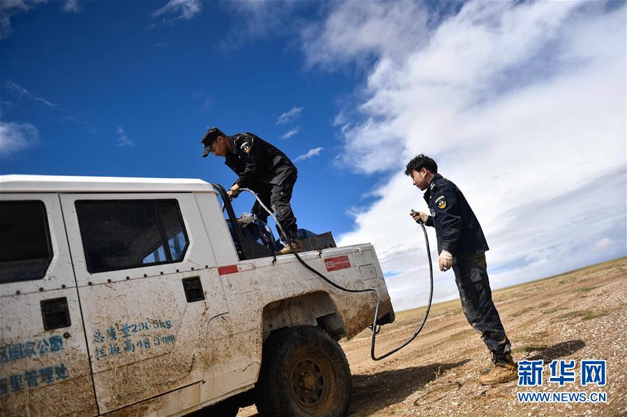 (圖文互動(dòng))(6)記者手記:可可西里,“挪”向“藏羚羊大產(chǎn)房”的14個(gè)半小時(shí)