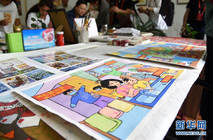 (走向我們的小康生活·圖文互動)(4)放下鋤頭拿畫筆——山東青州農民畫繪出美好新生活