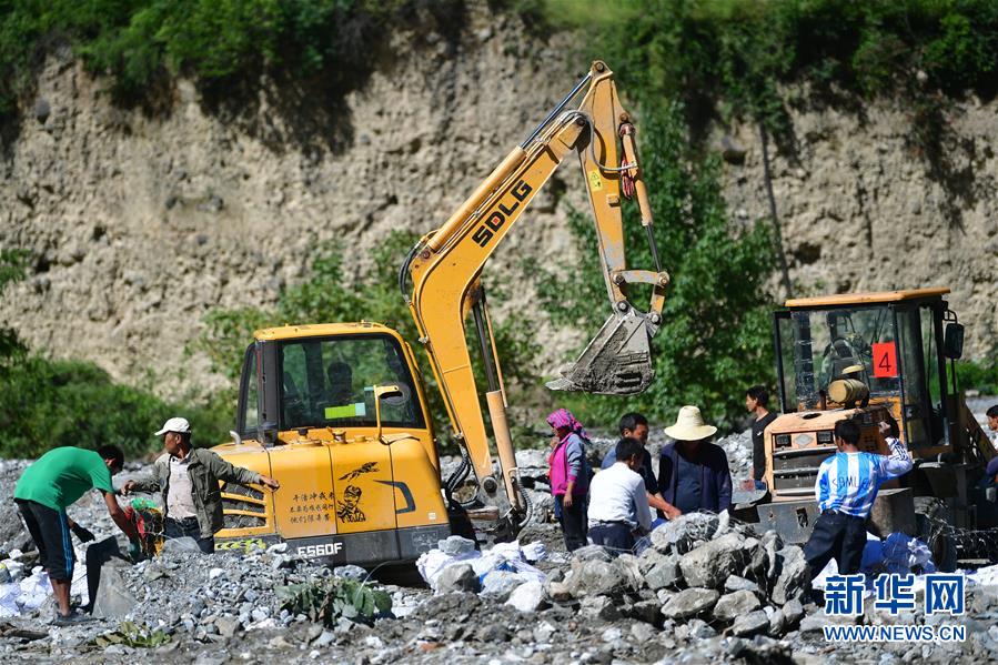 (防汛抗洪·圖文互動)(7)七夕前夜,為莫諾村架起“生命之橋”