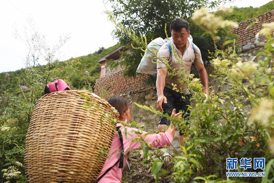 (防汛抗洪·圖文互動)(8)七夕前夜,為莫諾村架起“生命之橋”