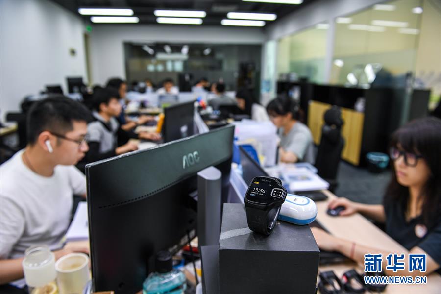 （新華全媒頭條·圖文互動）（10）從“中國速度”到“中國高度”——深圳特區啟示錄