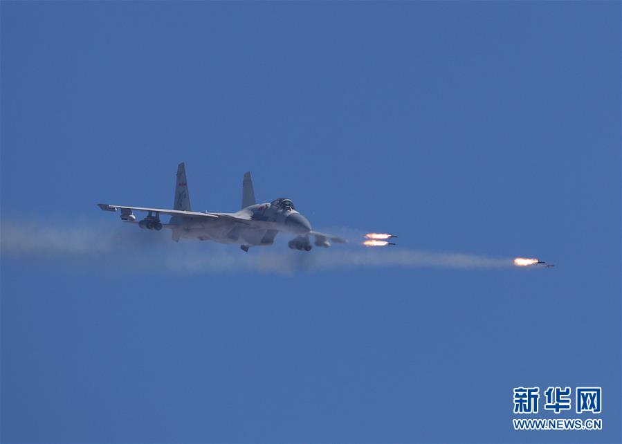 (在習(xí)近平強(qiáng)軍思想指引下·我們?cè)趹?zhàn)位報(bào)告·圖文互動(dòng))(4)奮飛在新時(shí)代的海天——海軍某艦載航空兵部隊(duì)備戰(zhàn)打仗記事