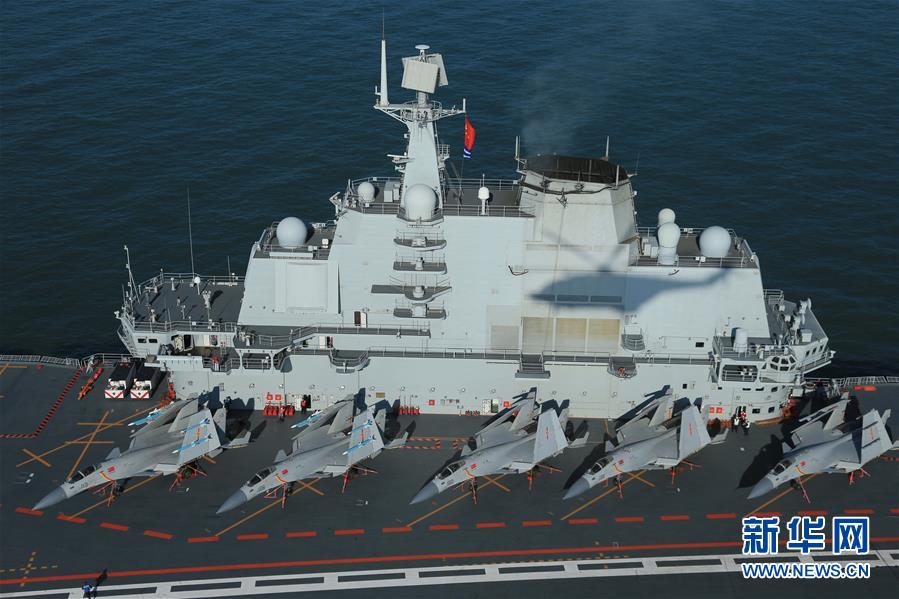 (在習(xí)近平強(qiáng)軍思想指引下·我們?cè)趹?zhàn)位報(bào)告·圖文互動(dòng))(8)奮飛在新時(shí)代的海天——海軍某艦載航空兵部隊(duì)備戰(zhàn)打仗記事