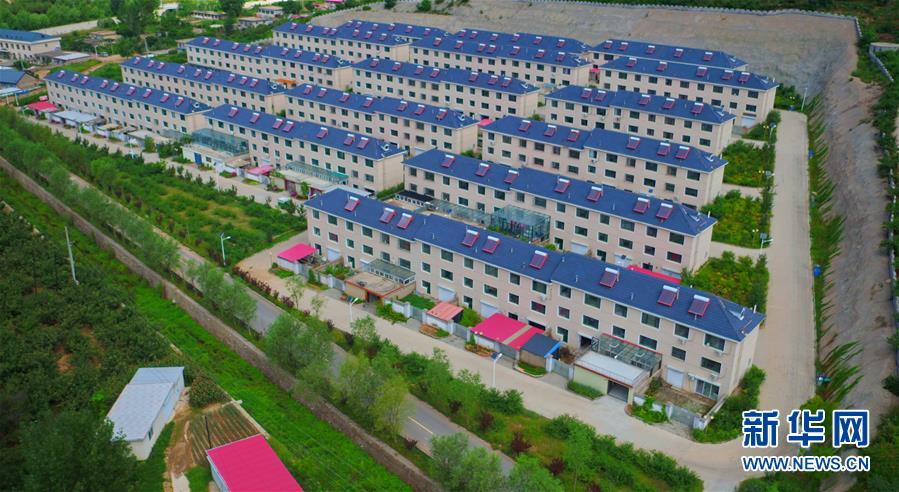 (新華全媒頭條·走向我們的小康生活·圖文互動)(12)長城腳下,小康村串成“珍珠鏈”