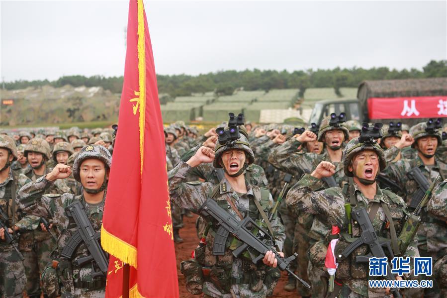 （在習(xí)近平強(qiáng)軍思想指引下·我們在戰(zhàn)位報告·圖文互動）（1）千里移防，鐵心跟黨走——南部戰(zhàn)區(qū)陸軍第75集團(tuán)軍某紅軍旅政治建軍、練兵備戰(zhàn)記事