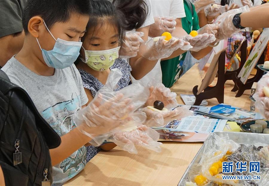 (新華全媒頭條·圖文互動)(9)流動中國折射復(fù)蘇新氣象——透視“十一”黃金周