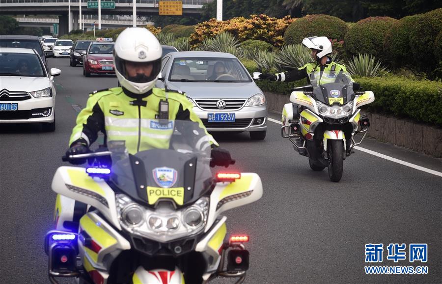 (深圳特區40年·圖文互動)(4)“智”行千里——特大城市交通治理的深圳樣板