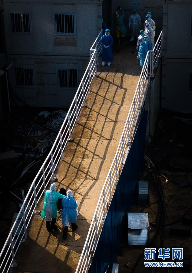 (新華全媒頭條·圖文互動)(15)偉大旗幟引領歷史巨變——習近平新時代中國特色社會主義思想指引“十三五”經濟社會發展述評