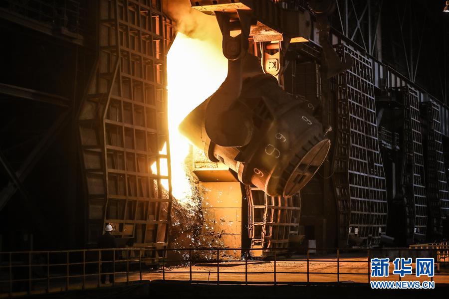 (新華全媒頭條·兩會特別報(bào)道·圖文互動(dòng))(3)齊心協(xié)力 砥礪奮進(jìn)——2020年全國兩會凝聚起決戰(zhàn)決勝的強(qiáng)大力量