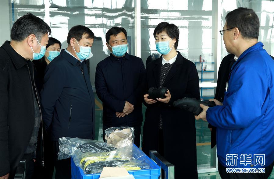 （新時代優秀縣委書記風采·圖文互動）（2）吳海燕：向百姓交一份無悔的答卷