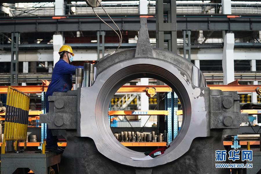 (在習(xí)近平新時(shí)代中國(guó)特色社會(huì)主義思想指引下——新時(shí)代新作為新篇章·習(xí)近平總書(shū)記關(guān)切事·圖文互動(dòng))(2)穩(wěn)住外貿(mào)“朋友圈”——我國(guó)各地精準(zhǔn)施策穩(wěn)外貿(mào)基本盤