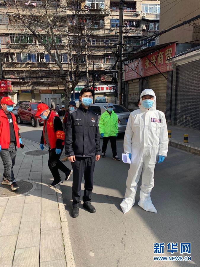 （習近平致敬的戰“疫”英雄·公安干警篇·圖文互動）（6）他們，抗疫一線鑄警魂