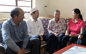 用心鋪就民族團結發展路——記云南武定西和村黨總支書記聶開