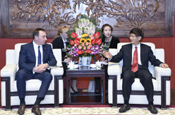 孟建柱會見白俄羅斯總統(tǒng)辦公廳副主任斯諾普科夫