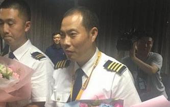 空中驚魂 奇跡備降！“英雄機(jī)組”太牛了