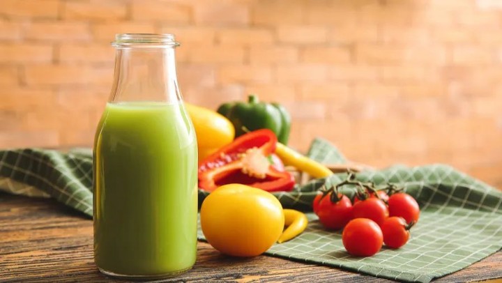 榨蔬菜汁喝，比吃蔬菜更健康更方便？