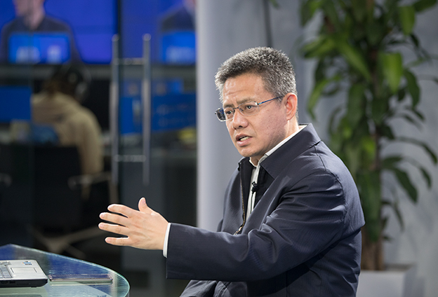 “總體目標(biāo)”呼應(yīng)了中國特色社會主義制度發(fā)展的三個(gè)階段