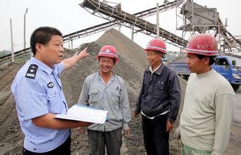 當前我國安全生產(chǎn)形勢表現(xiàn)為“雙重疊加”特點