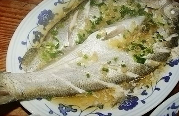 清蒸白絲魚(yú)