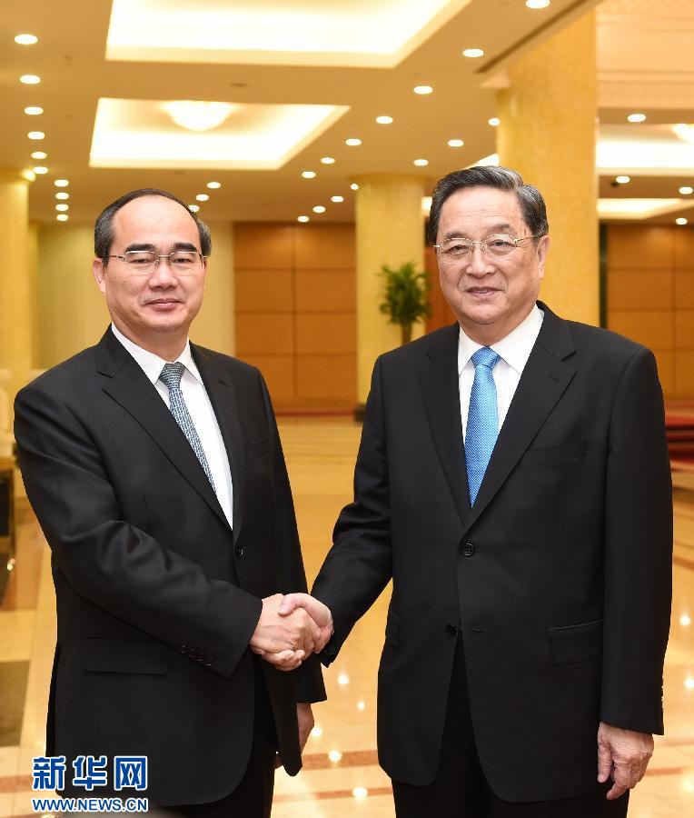 12月25日至27日，中共中央政治局常委、全國政協主席俞正聲對越南進行正式訪問。這是12月26日，俞正聲在河內與越南祖國陣線主席阮善仁舉行會談。 新華社記者劉建生攝